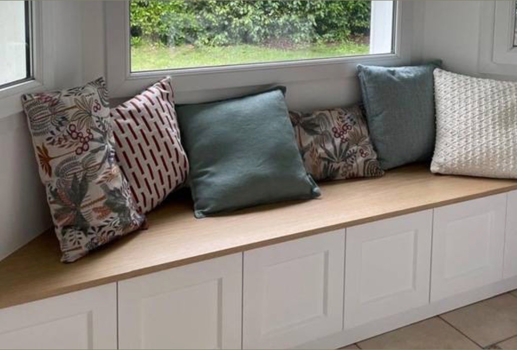 Assises coussinées sur mesure bow-window